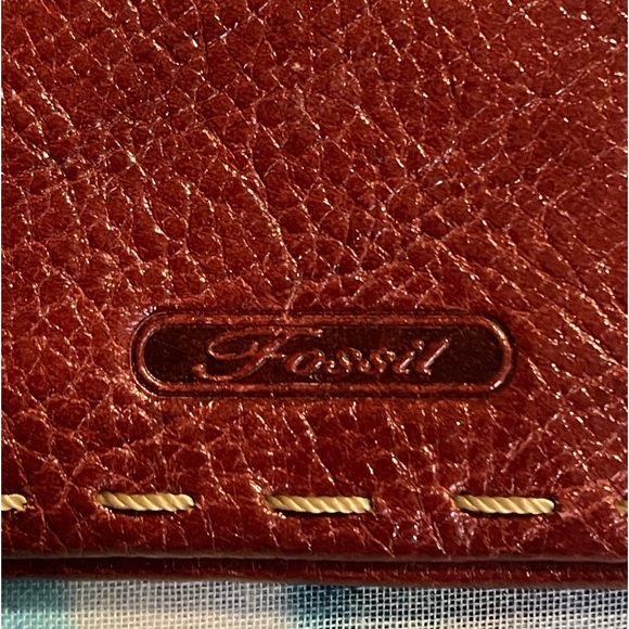 Fossil deep red wristlet with added charm EUC - Picture 2 of 10